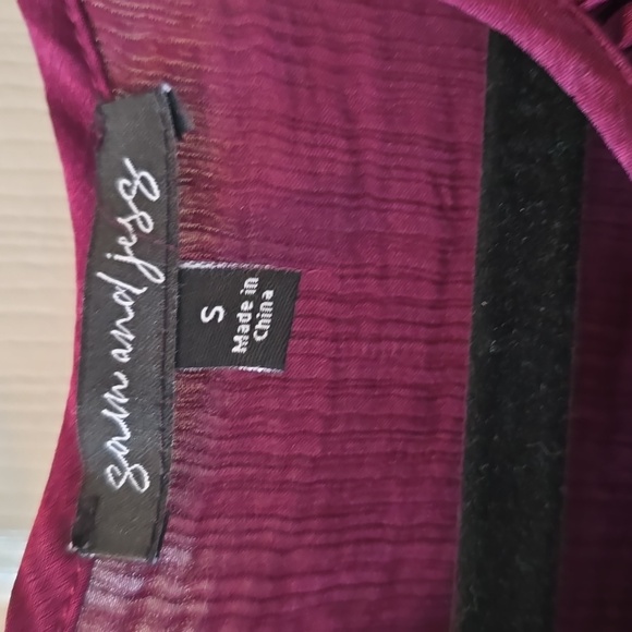 SAM AND JESS BRAND WOMEN'S JUNIOR BURGUNDY COLD SHOULDER TOP SIZE SMALL - Picture 6 of 16